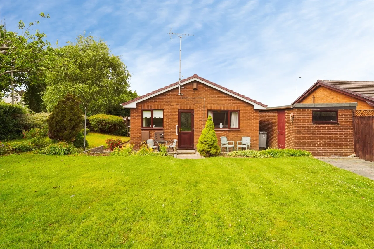Mere Park Road, Greasby, Wirral, photo 12