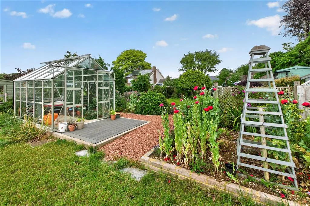 North Luffenham Road, South Luffenham, LE15, photo 5