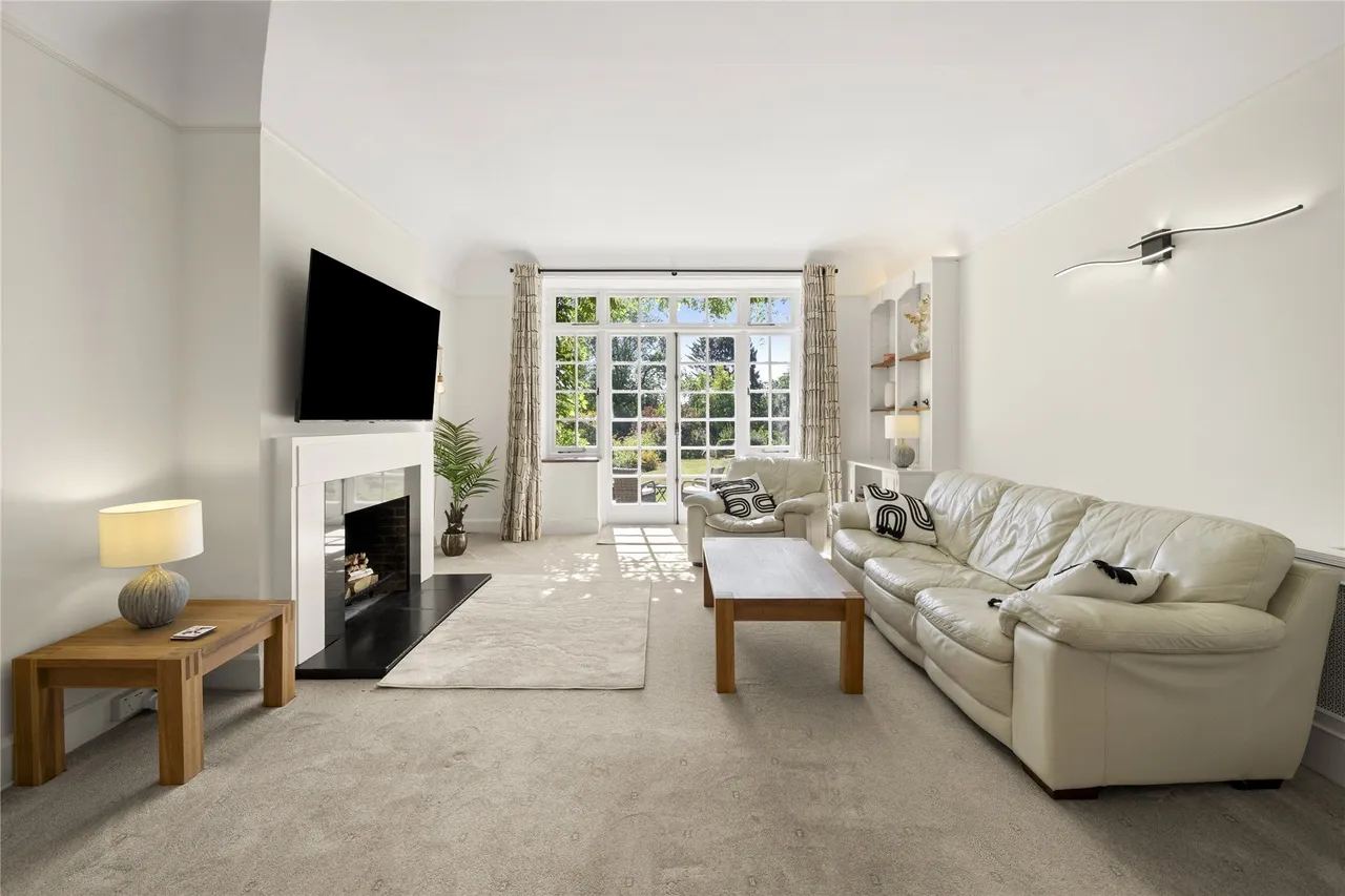 Hammerpond Road, Plummers Plain, Horsham, West Sussex, RH13, photo 4