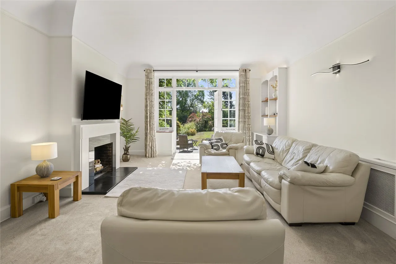 Hammerpond Road, Plummers Plain, Horsham, West Sussex, RH13, photo 10
