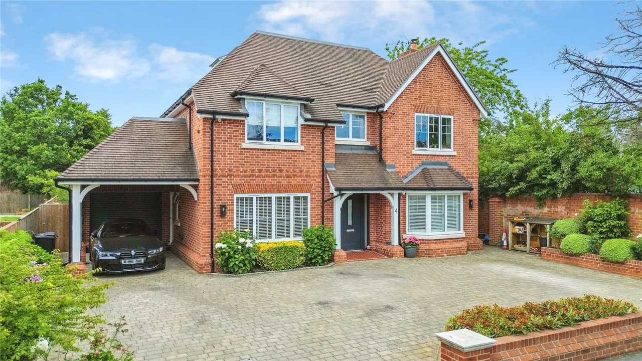 5 bed house for sale, Aldbourne Avenue, Earley, RG6