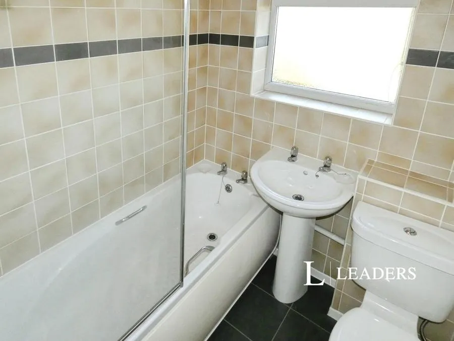 Cardigan Grove, Stoke-on-Trent, ST4, photo 8