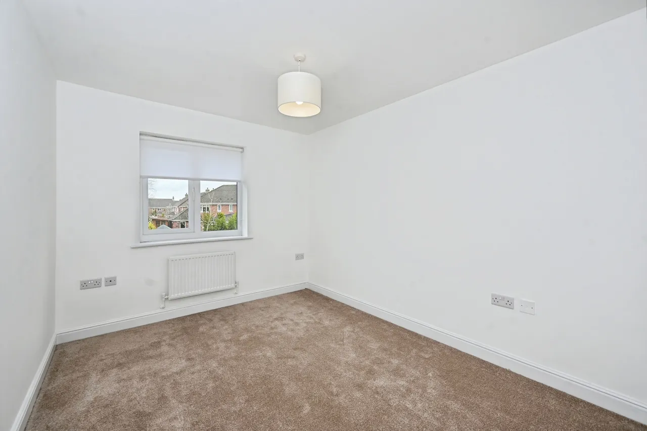 Rollesby Gardens, St. Helens, WA9, photo 12