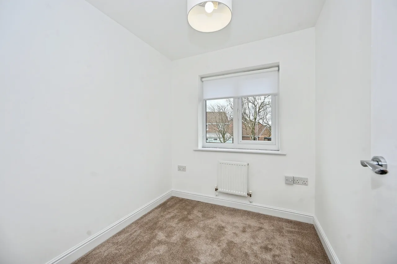 Rollesby Gardens, St. Helens, WA9, photo 15