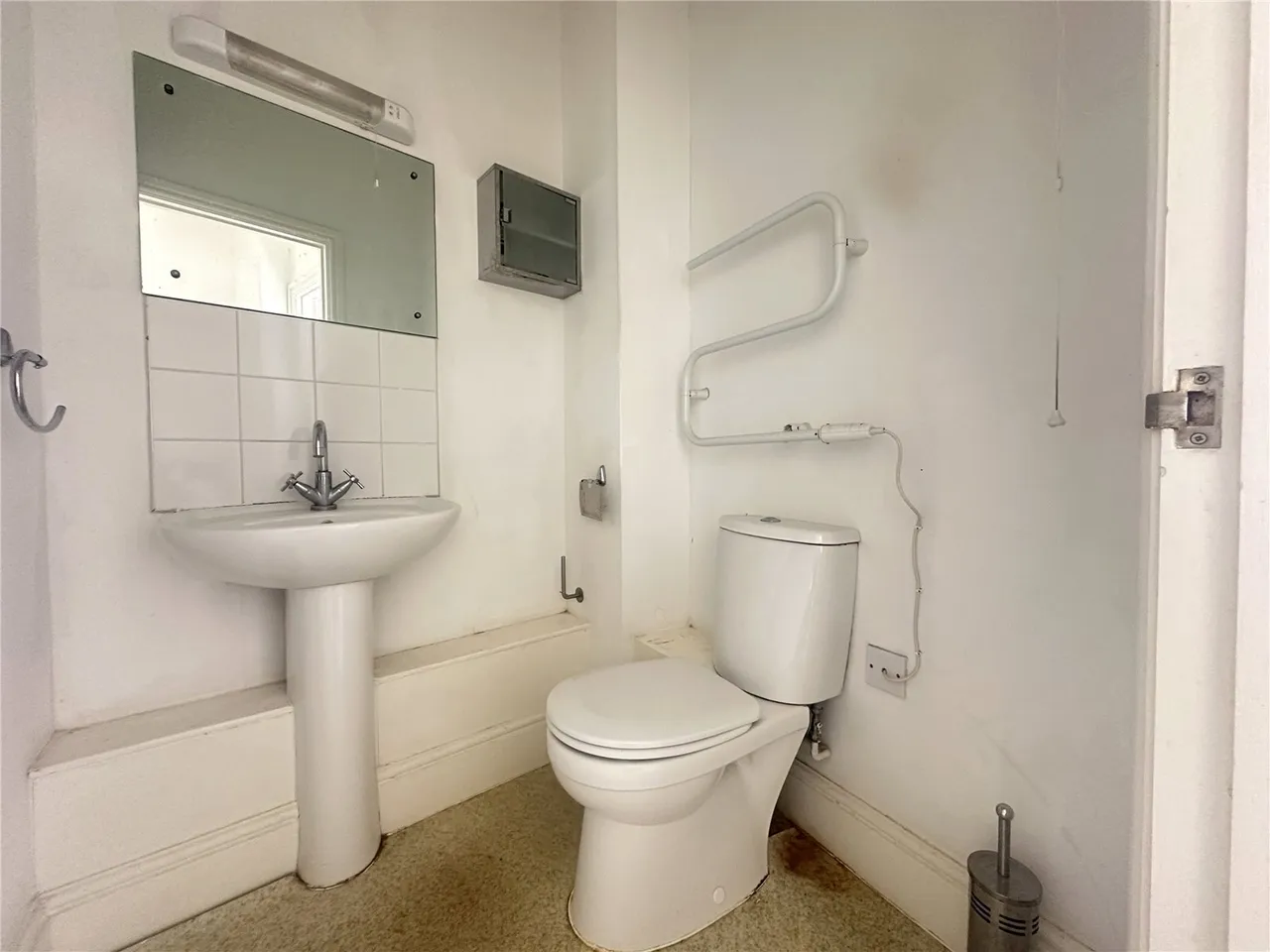 Commercial Road, Gloucester, Gloucestershire, GL1, photo 6