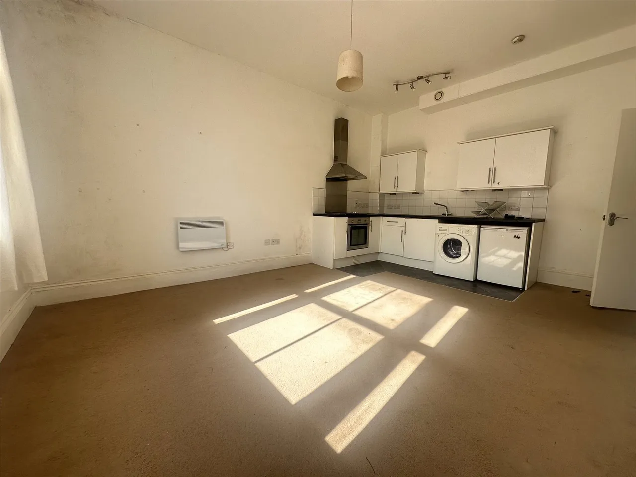Commercial Road, Gloucester, Gloucestershire, GL1, photo 2