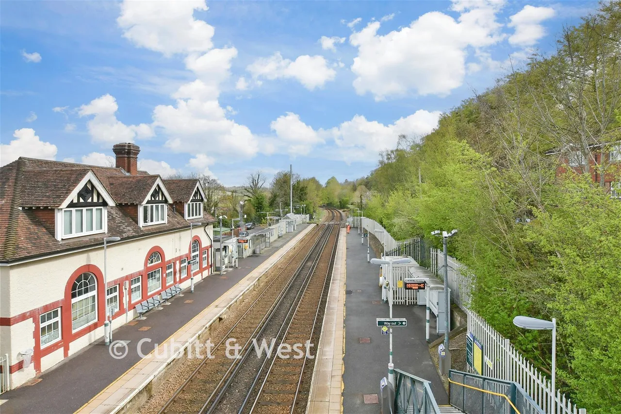 Outwood Lane, Chipstead, CR5, photo 17