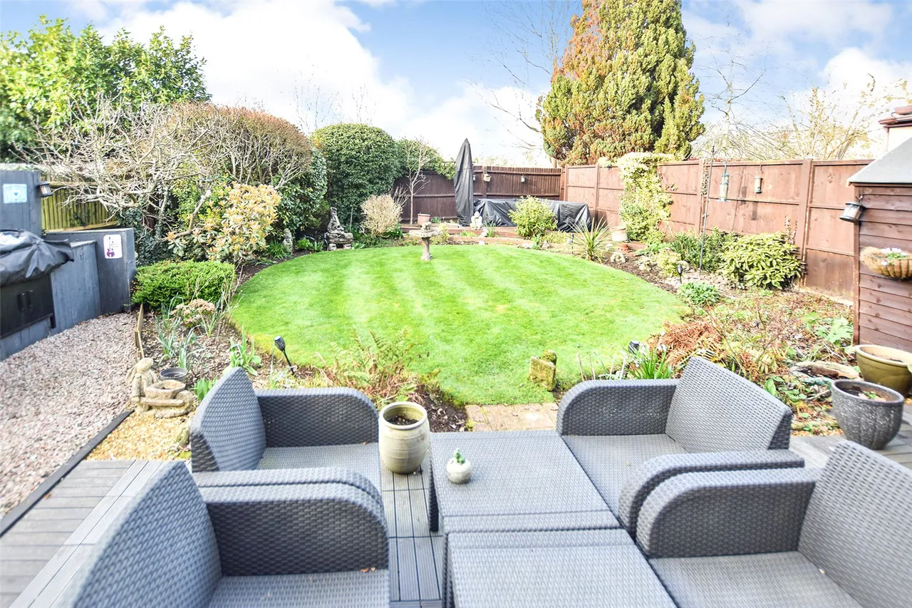 Newton Road, Farnborough, Hampshire, GU14 8BN, photo 9