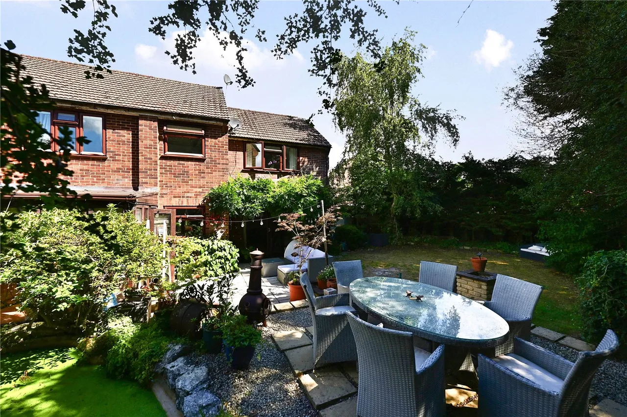 Heron Close, Mytchett, Camberley, Surrey, GU16 6JH, photo 7