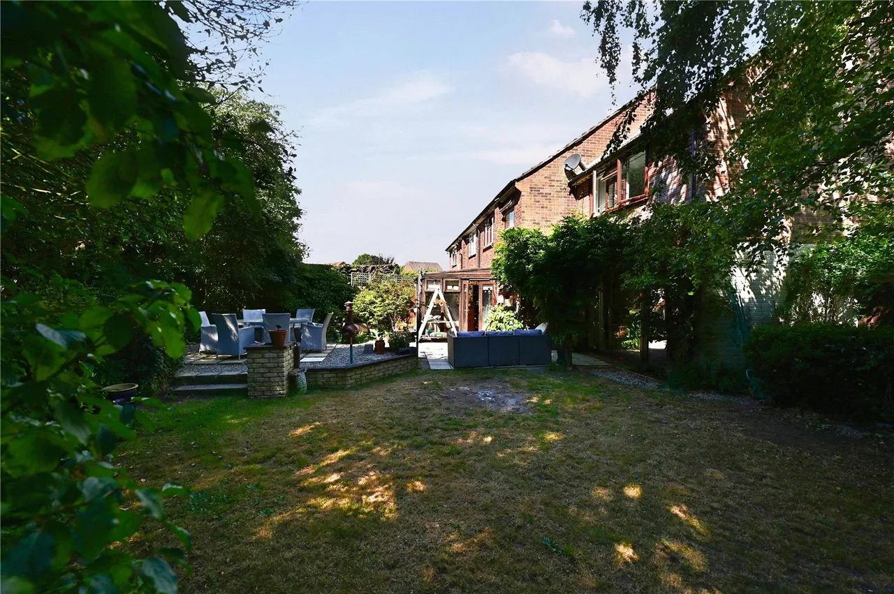 Heron Close, Mytchett, Camberley, Surrey, GU16 6JH, photo 13