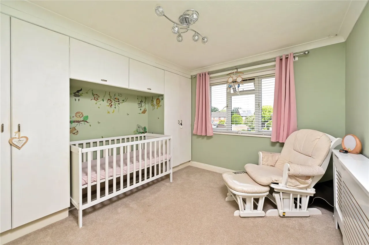 Heron Close, Mytchett, Camberley, Surrey, GU16 6JH, photo 12