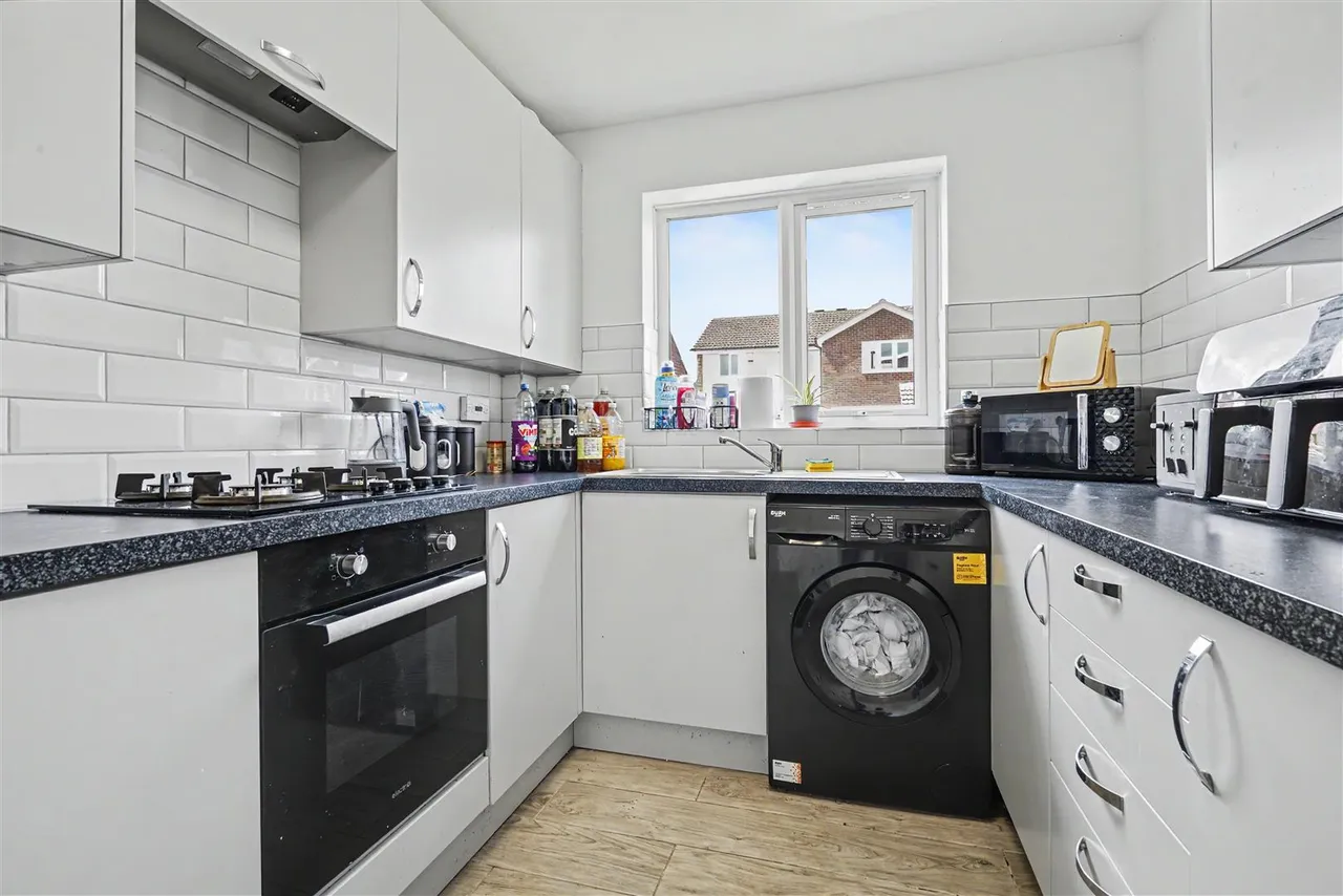 Brook Close, Long Eaton, NG10, photo 3