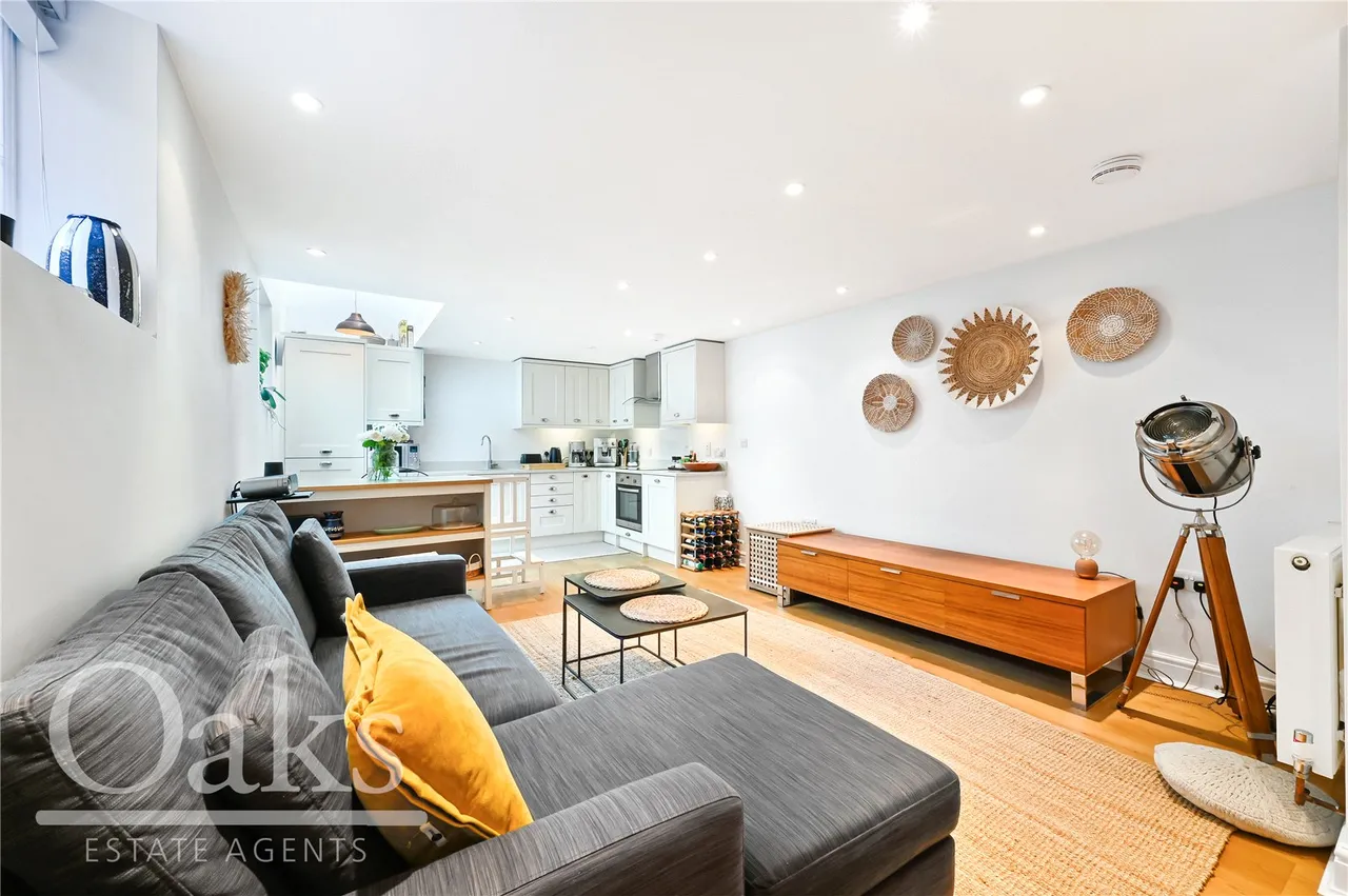 2 bed house for sale, Gleneagle Mews, Streatham, SW16