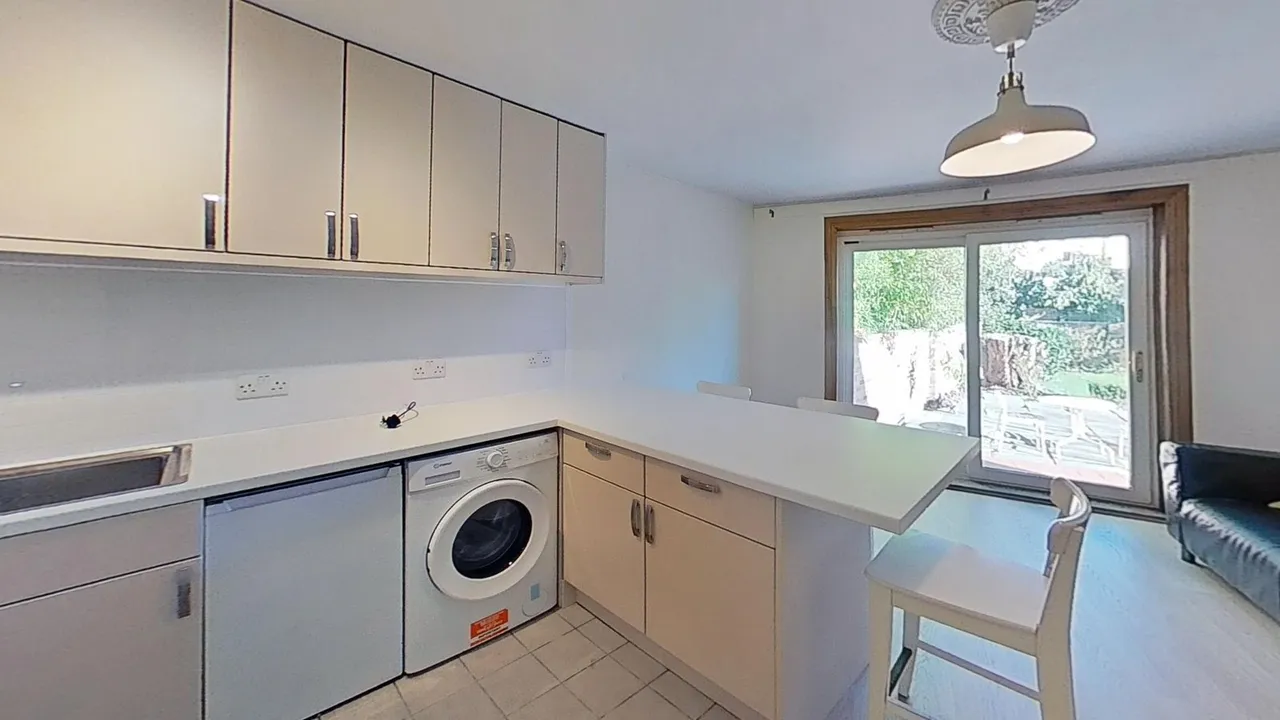 Craigcrook Road, Edinburgh, EH4, photo 2