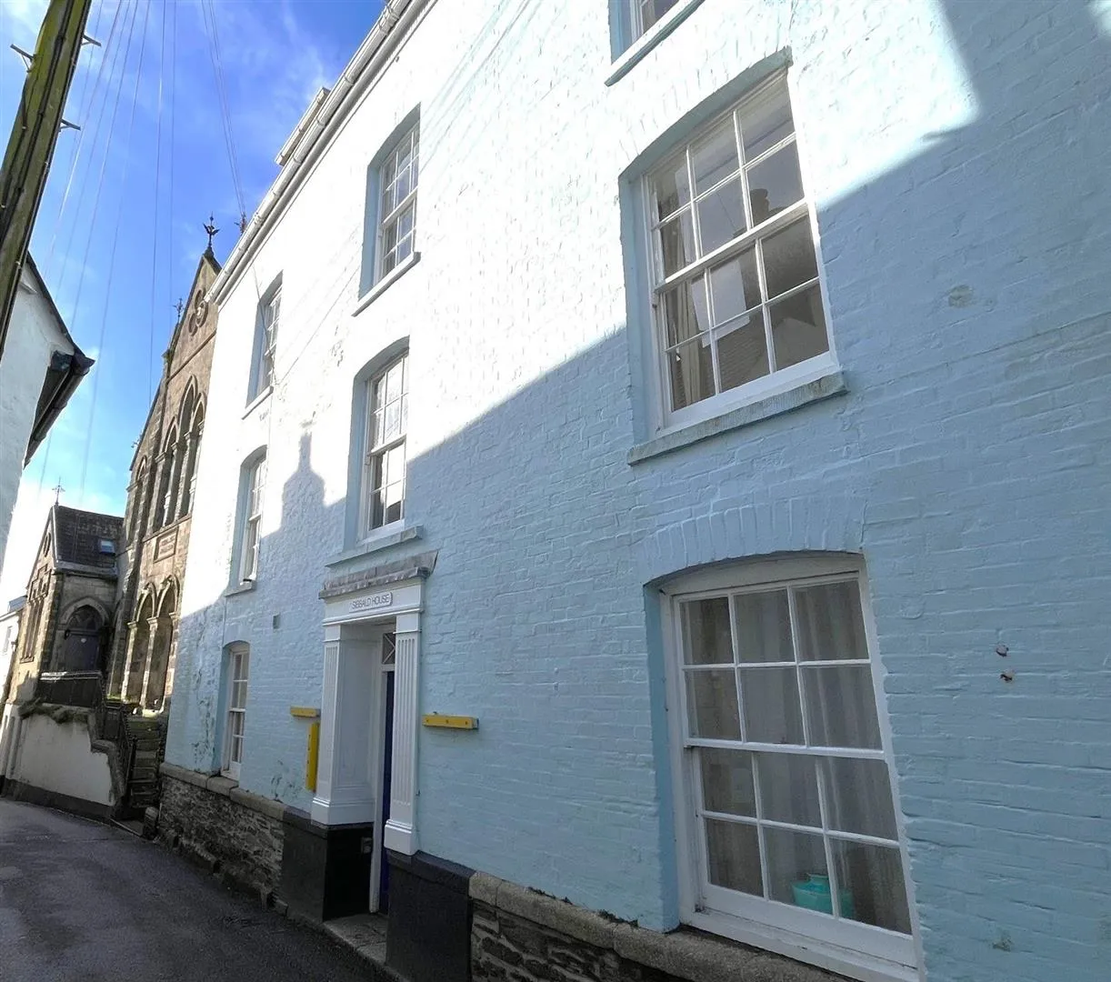 2 bed flat for sale, Sibbald House, Fowey