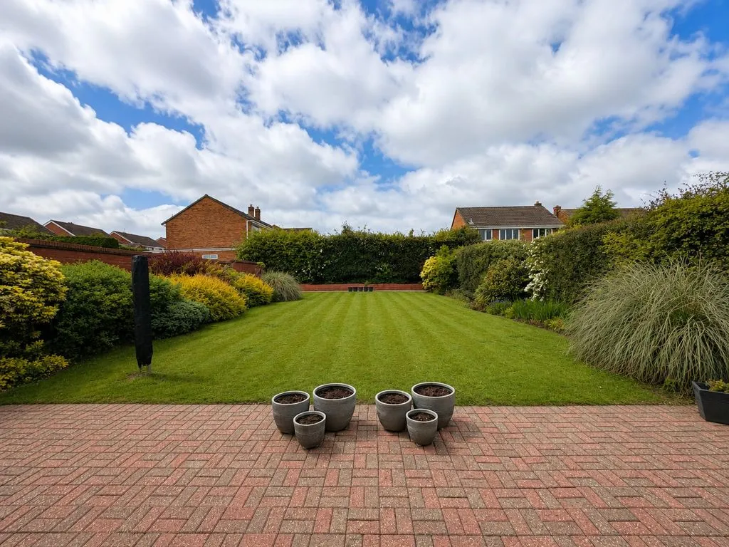 Wedgewood Close, Burntwood, WS7, photo 27
