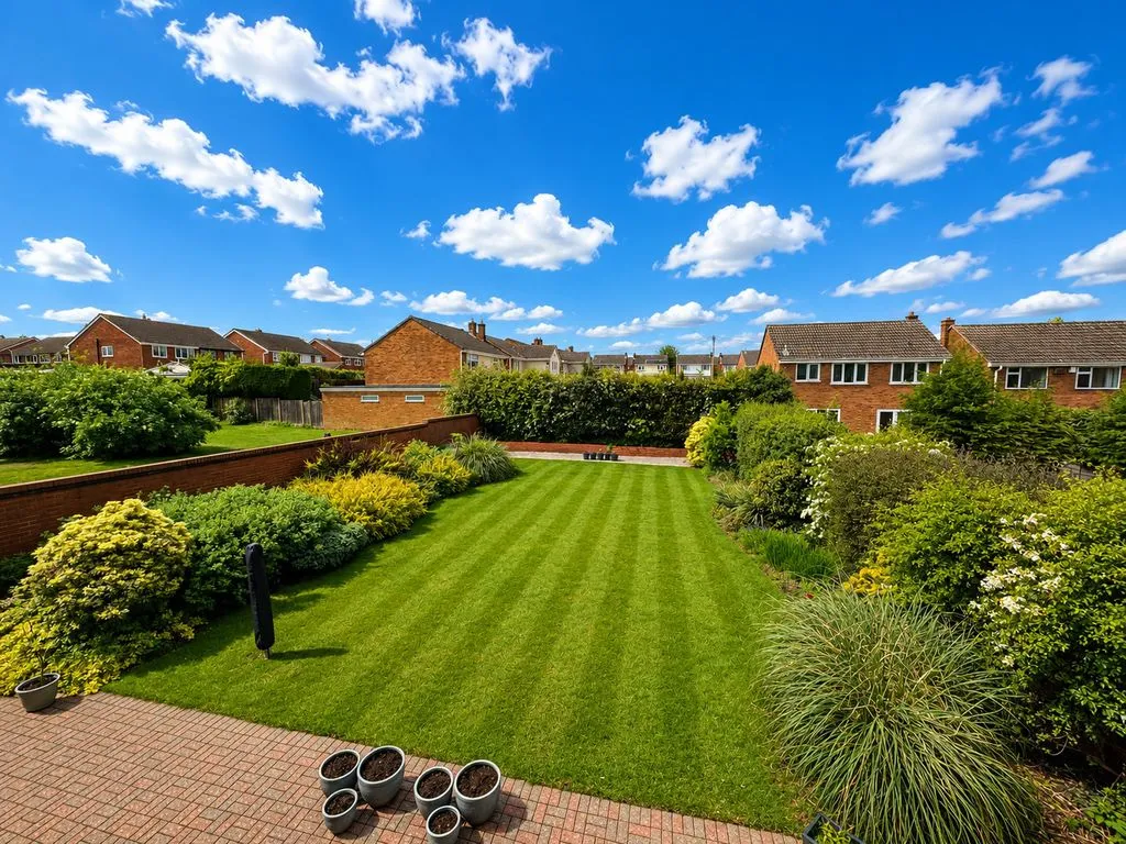Wedgewood Close, Burntwood, WS7, photo 22