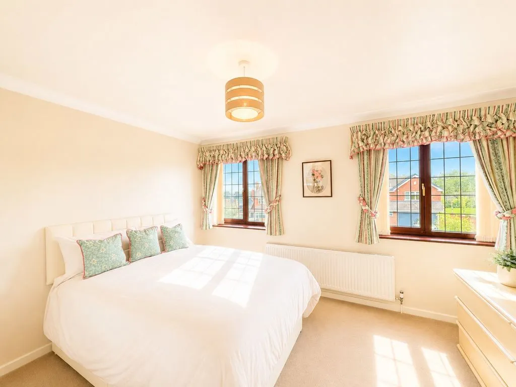 Wedgewood Close, Burntwood, WS7, photo 17