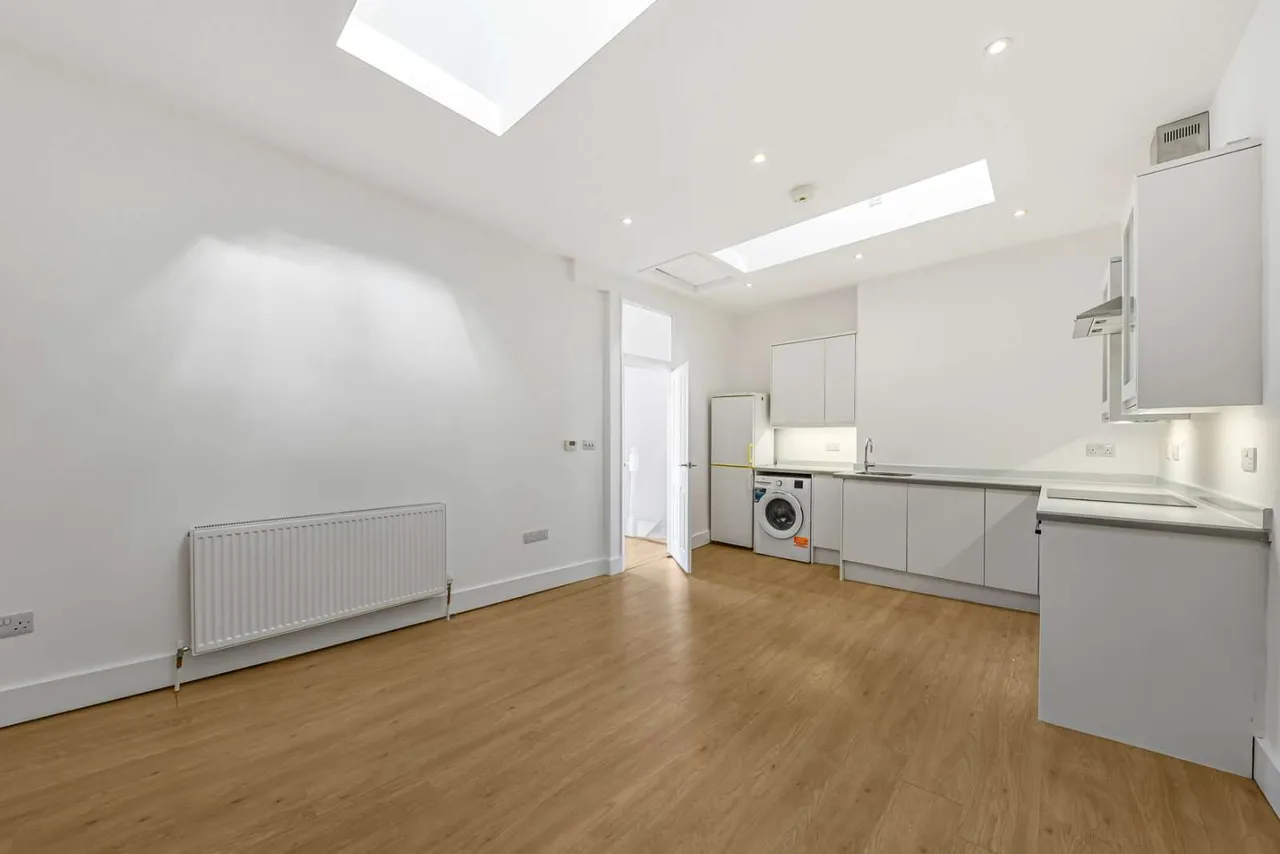 Victoria Mews, Kilburn, NW6, photo 2