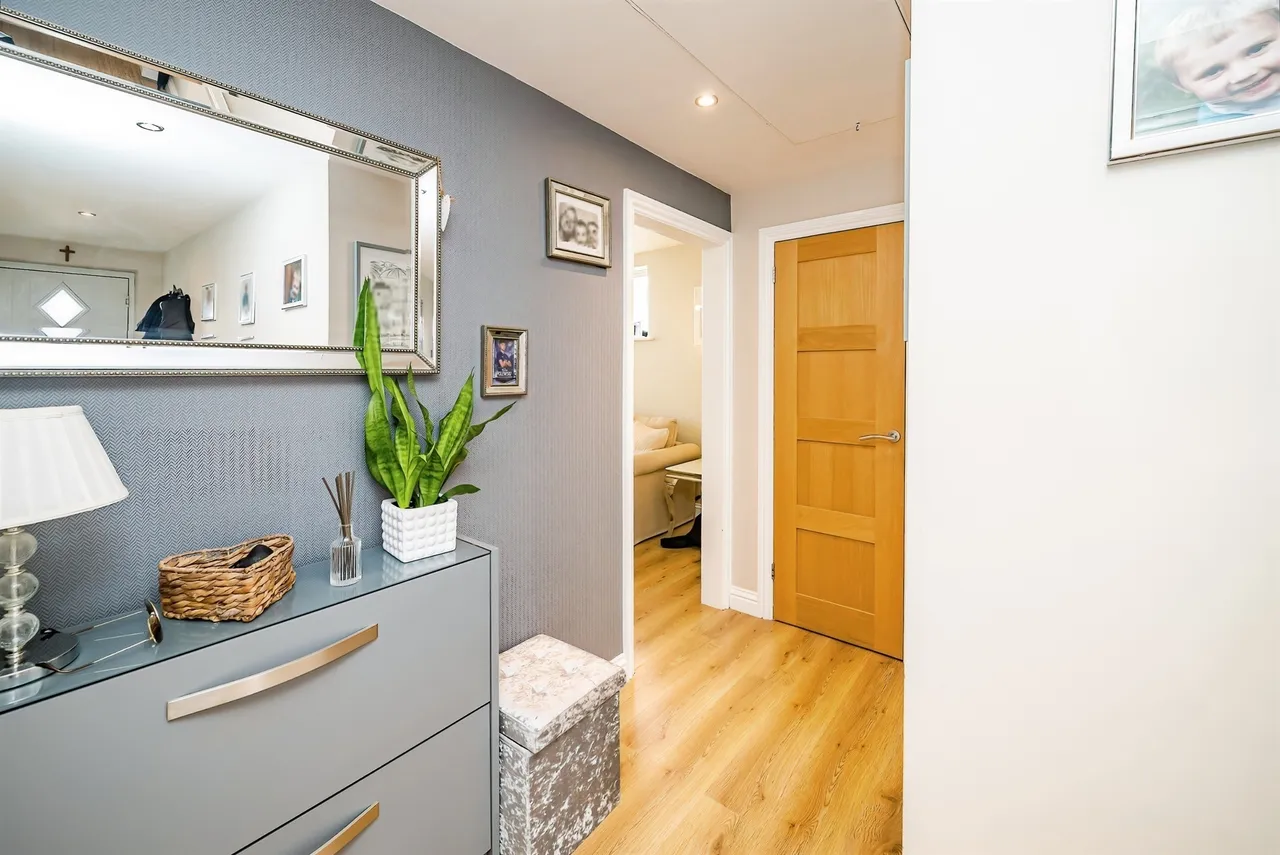 Royston Way, Slough, SL1, photo 11