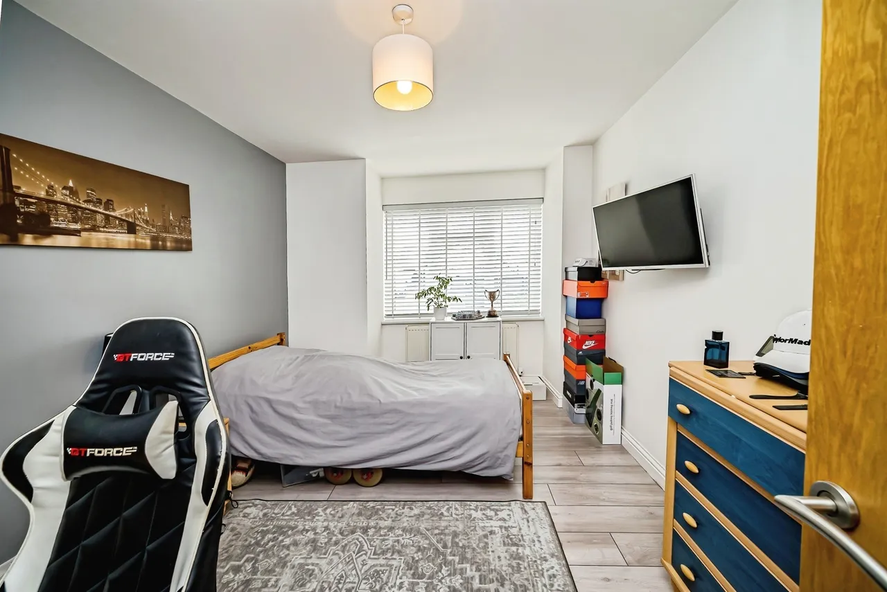 Royston Way, Slough, SL1, photo 9