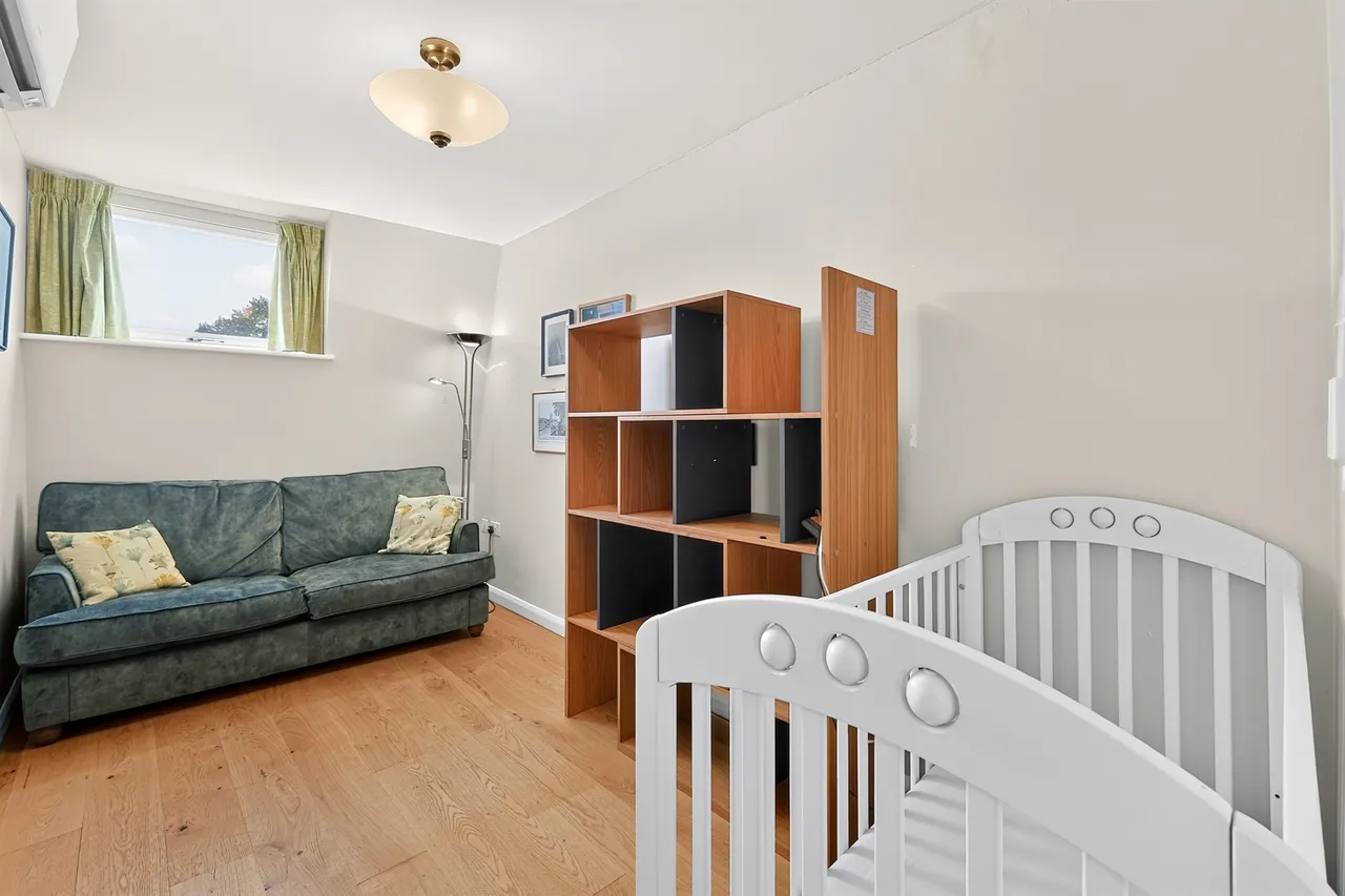 Warwick Gardens, London, W14, photo 12