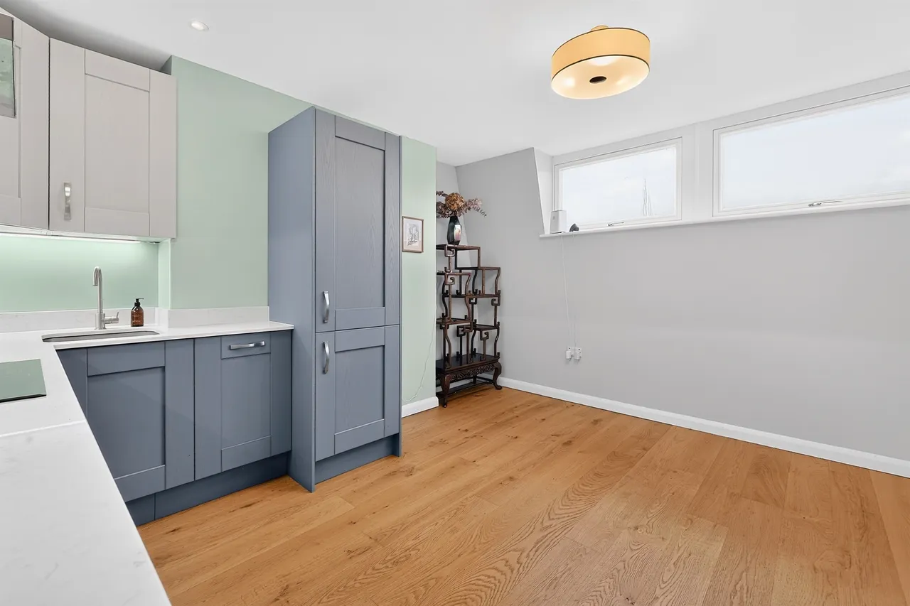 Warwick Gardens, London, W14, photo 6