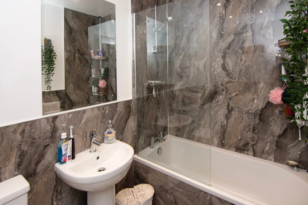 Barbers Lane, Northwich, CW8, photo 12
