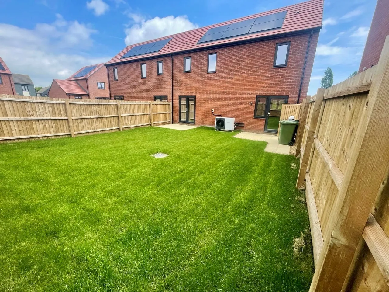 Eastwood, Bradwell, Great Yarmouth, photo 3