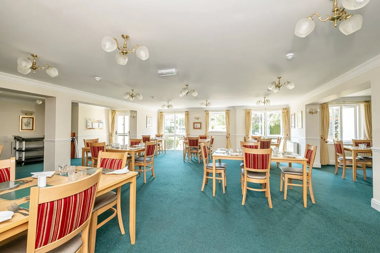Kingsley Court, Aldershot, GU11, photo 7