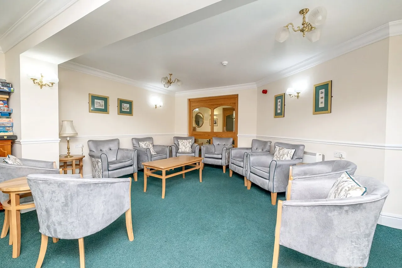 Kingsley Court, Aldershot, GU11, photo 8