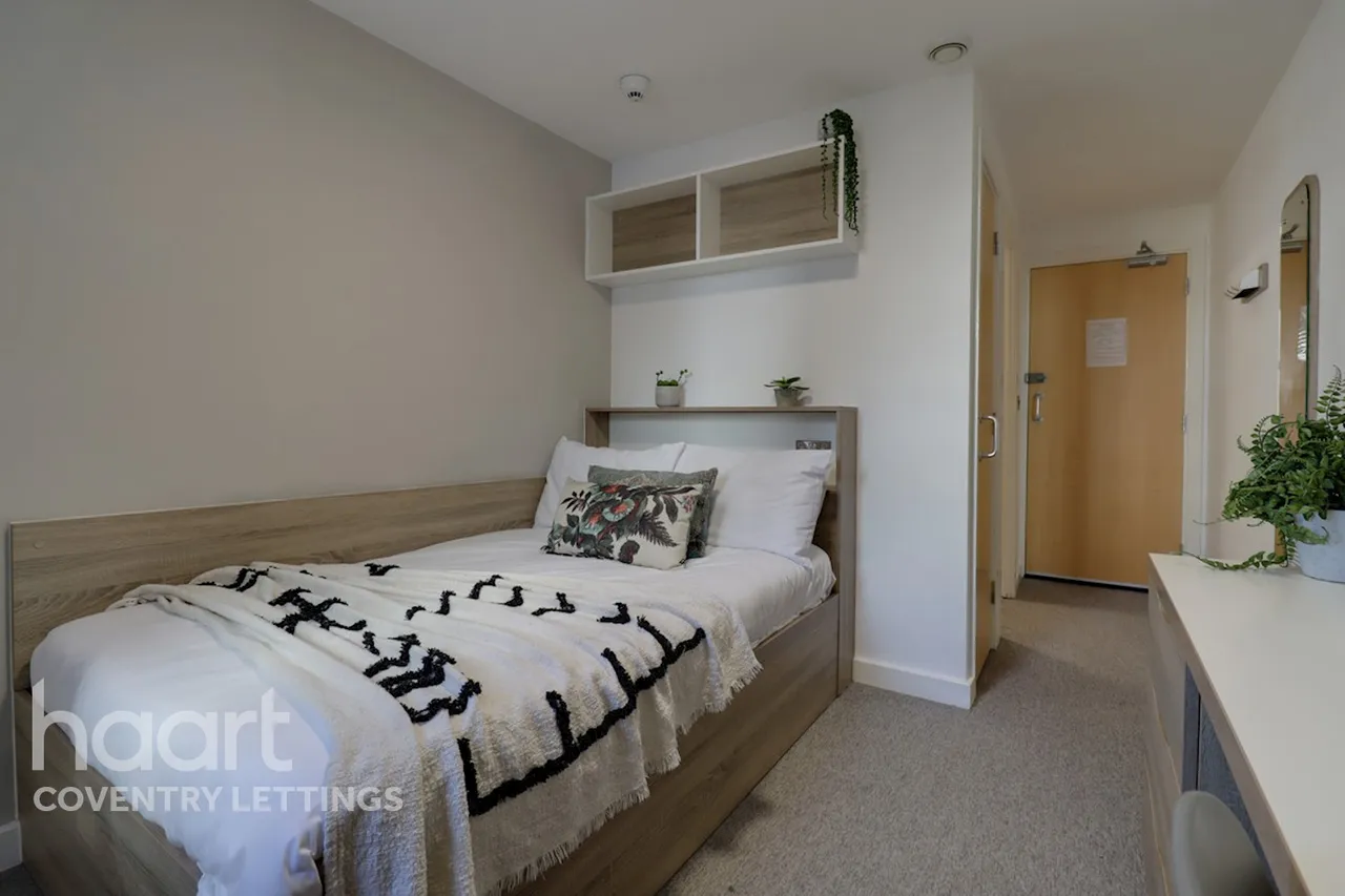 City Center All-Inclusive En-Suite Accommodations, CV1, photo 21