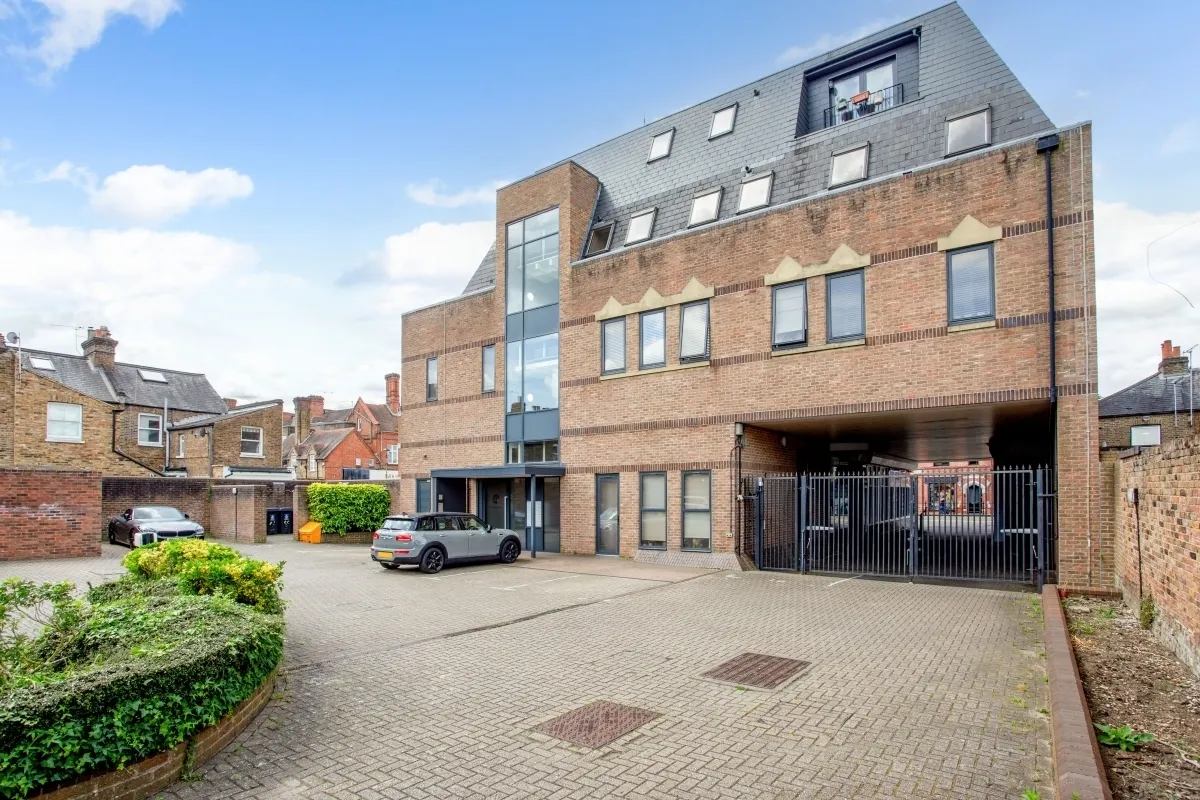 St. Leonards Road, Windsor, SL4, photo 15