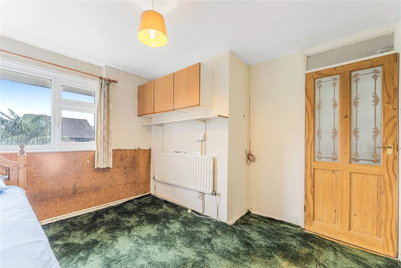 Pilgrims Way, Bisley, GU24, photo 14