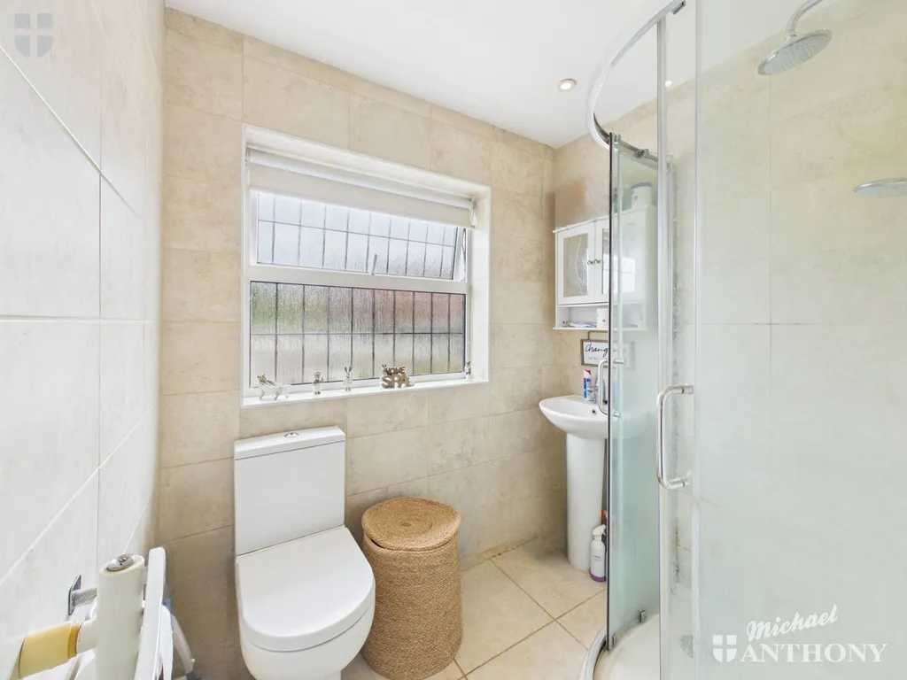 Hazlehurst Drive, Aylesbury, HP21 9TJ, photo 9