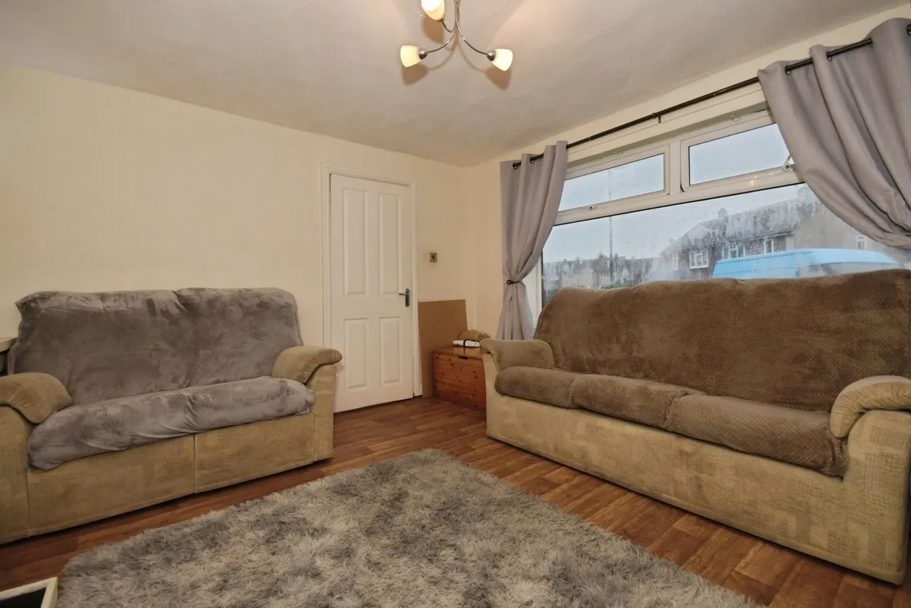Edensor Avenue, Buxton, Derbyshire, SK17, photo 3