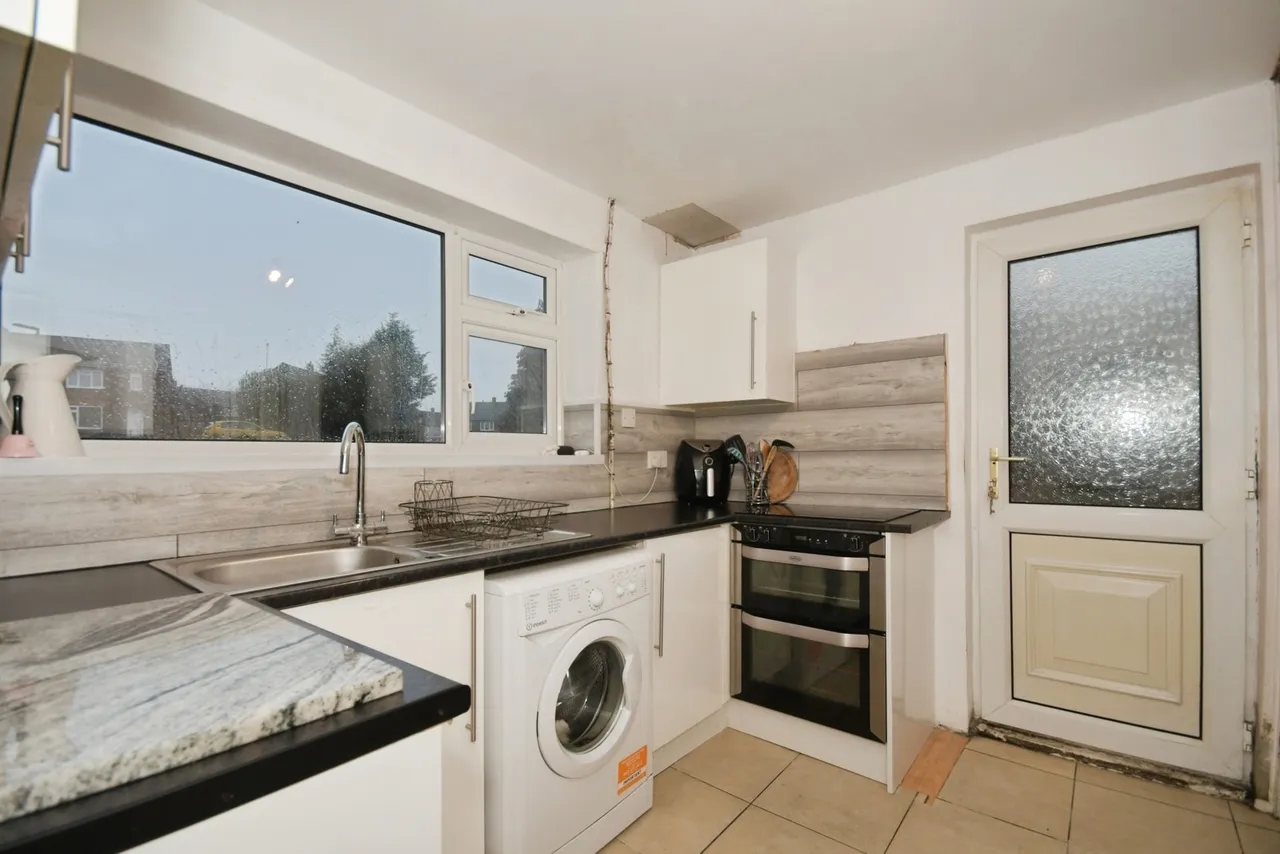 Edensor Avenue, Buxton, Derbyshire, SK17, photo 5