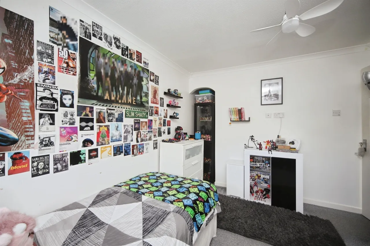 Laburnum Road, WELLINGTON, photo 12