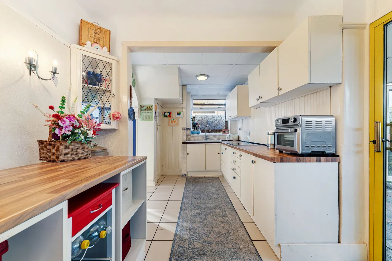 Blundell Road, Widnes, Widnes, WA8 8SS, photo 3