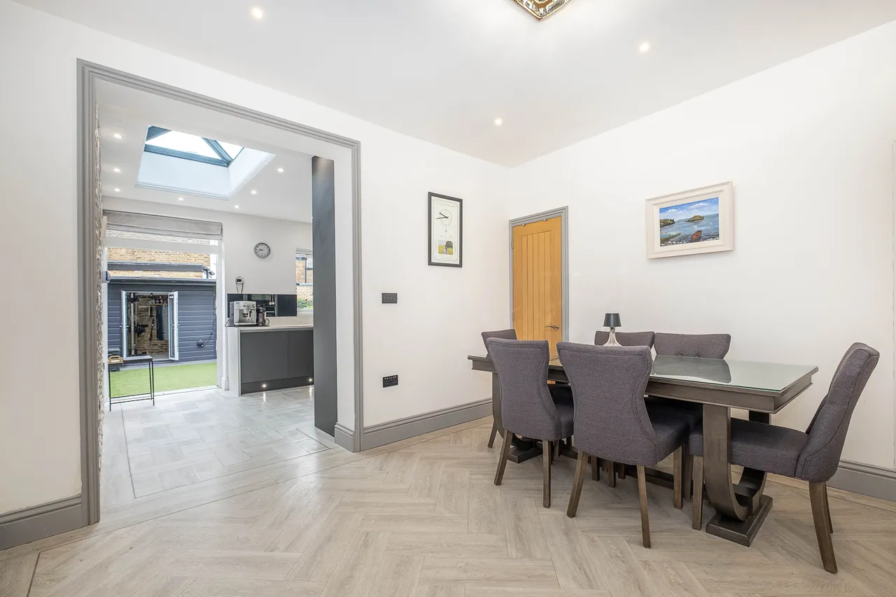 Haydons Road, London, SW19, photo 4