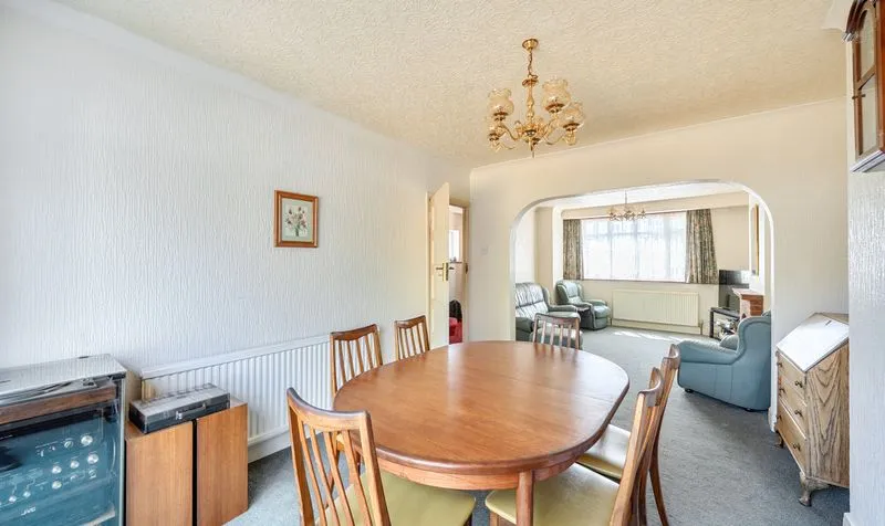 Elmstead Close, Epsom, KT19, photo 7