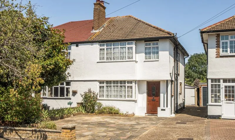 3 bed house for sale, Elmstead Close, Epsom, KT19