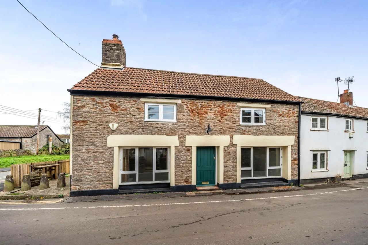 3 bed house for sale — Silver Street, Wrington, BS40