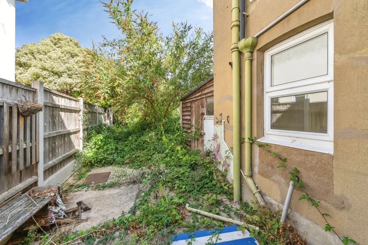 St. Andrews Road, Shoeburyness, Southend-on-Sea, Essex, SS3, photo 16