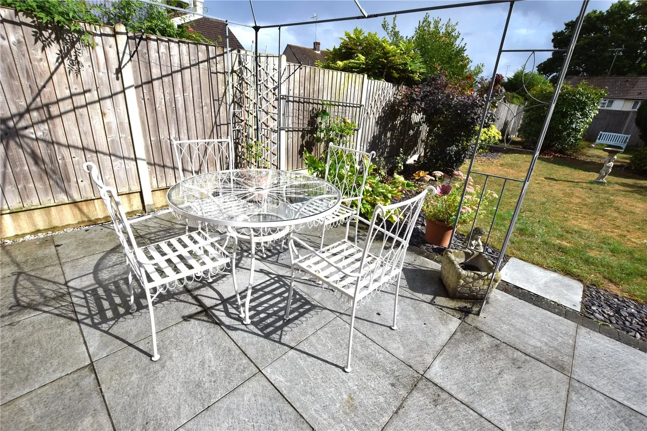 Perring Avenue, Farnborough, Hampshire, GU14 9DA, photo 14