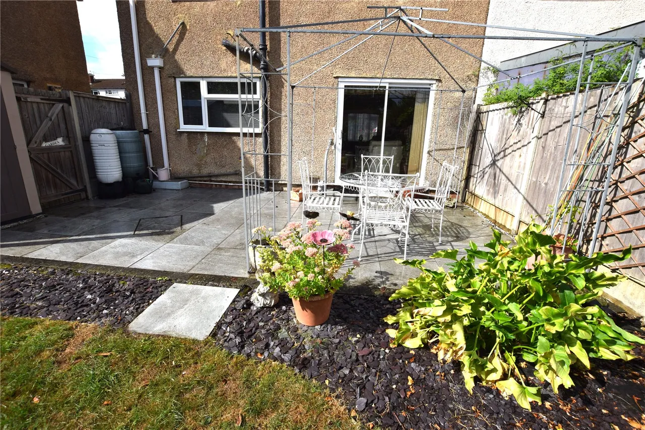Perring Avenue, Farnborough, Hampshire, GU14 9DA, photo 13