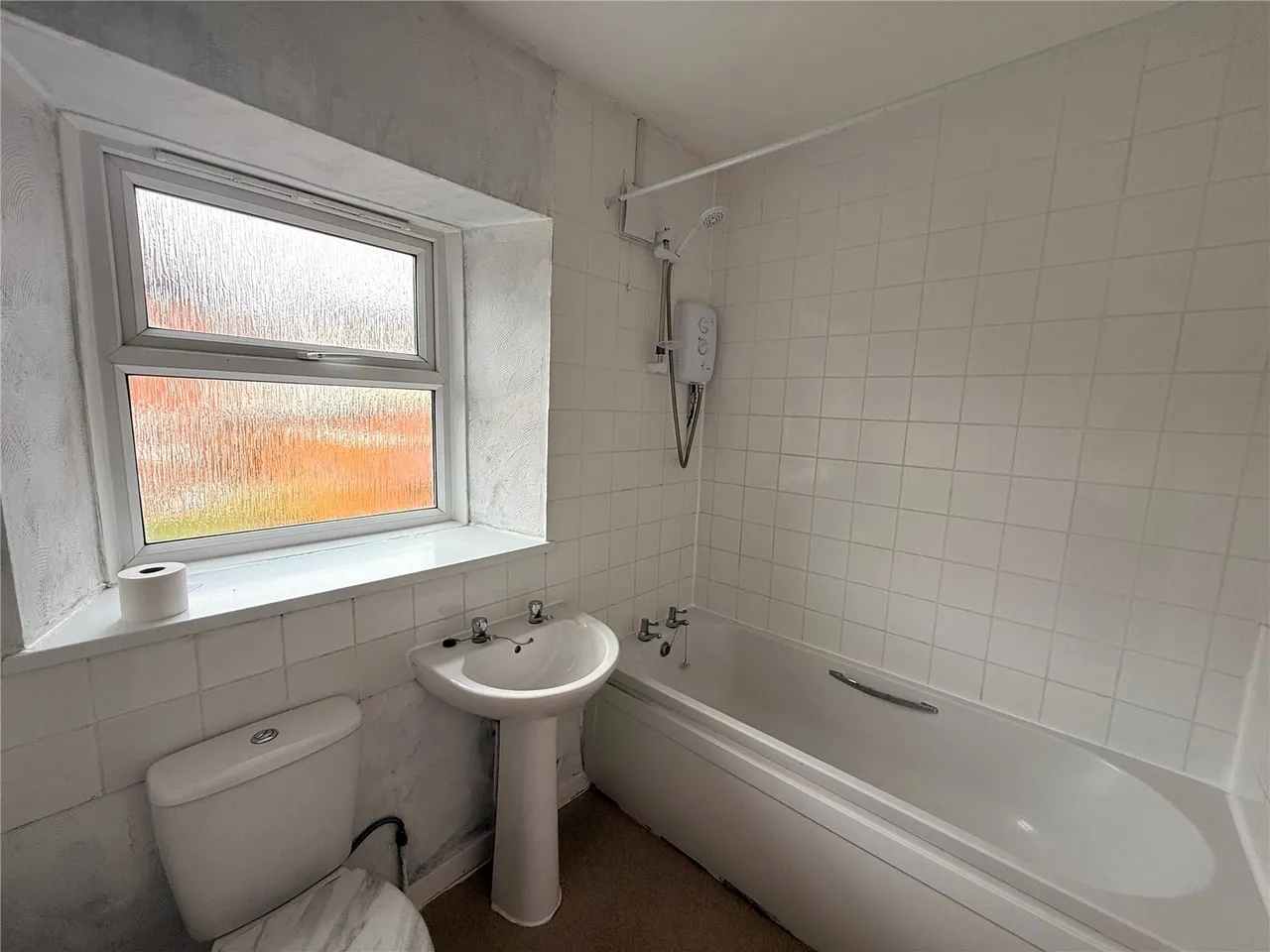 High Street, New Whittington, S43, photo 9
