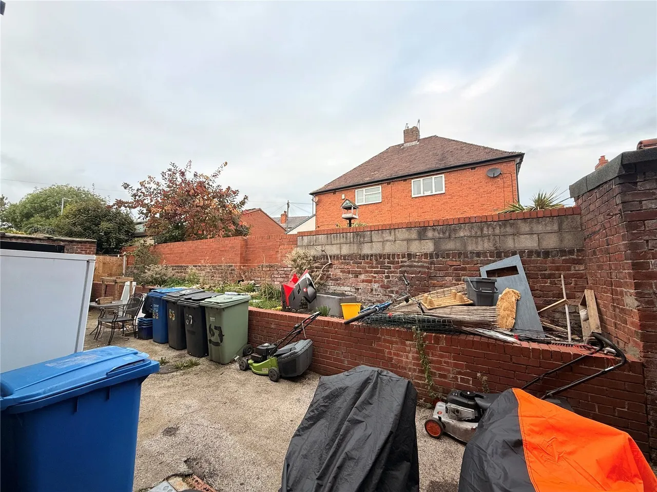High Street, New Whittington, S43, photo 6
