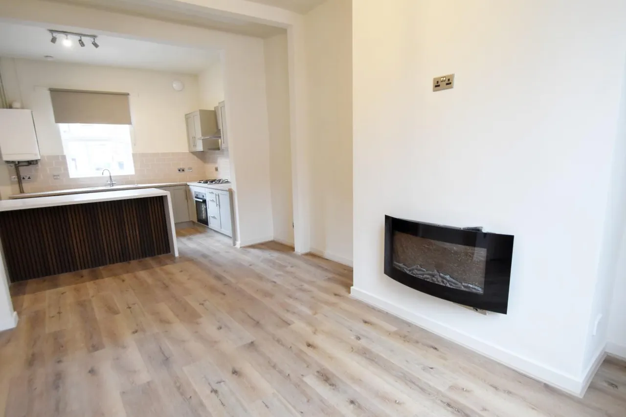 Garston Street, Bury, BL9 6EW, photo 2
