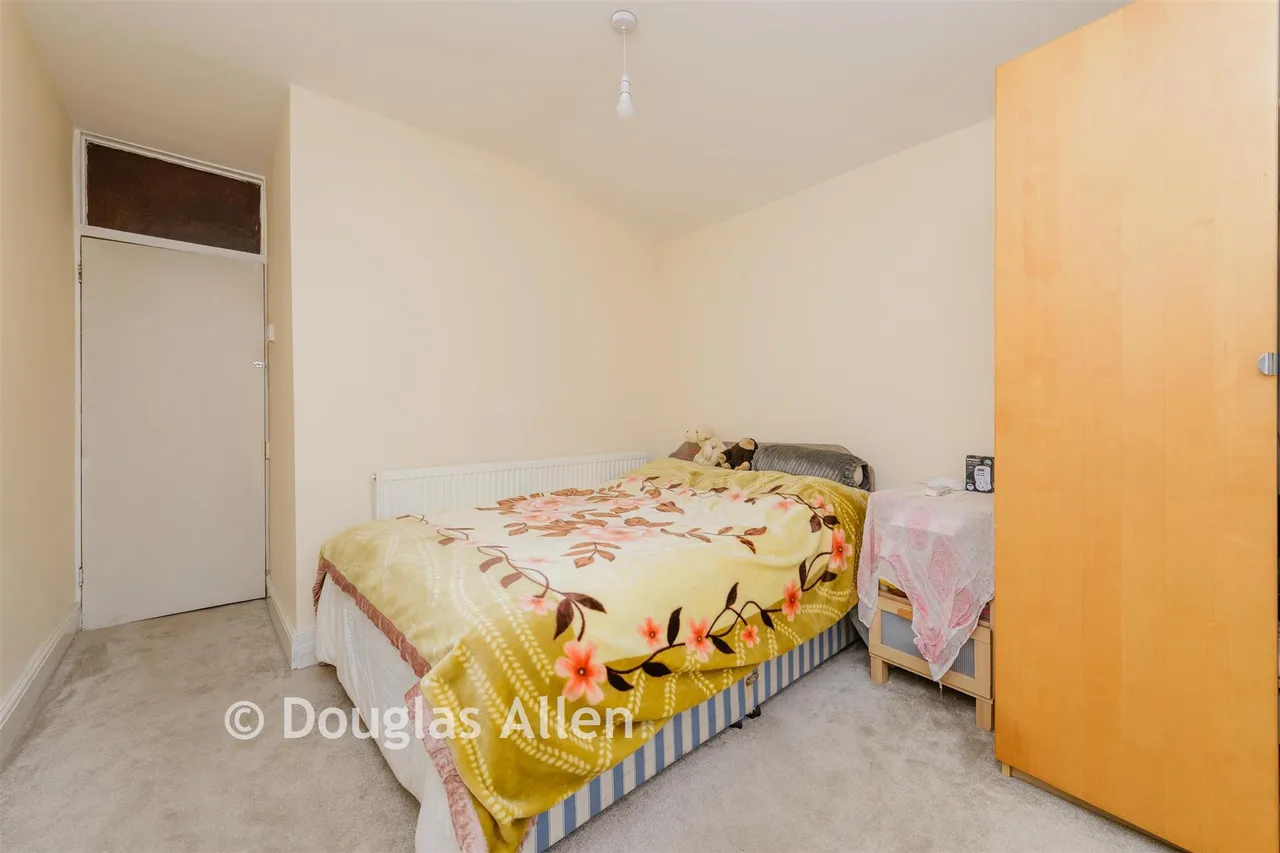 Michigan Avenue, London, E12, photo 6
